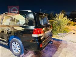 تۆیۆتا لاند کروزەر